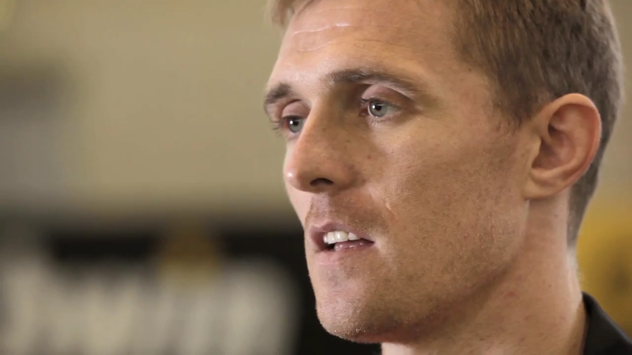 Darren Fletcher - Corner Kick Challenge